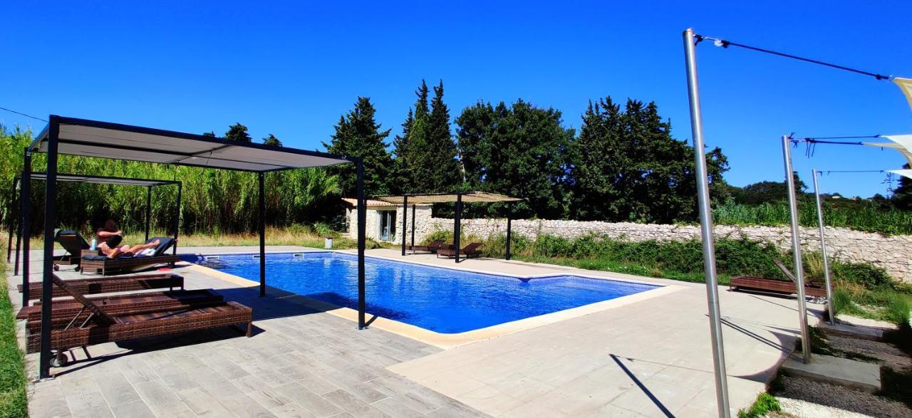 Superbe Chambre Avec Terrasse, Parking Prive, Jardin, Calme, Climatisation, 10 Mn Pont Du Gard #7 Apartman Rochefort-du-Gard Kültér fotó
